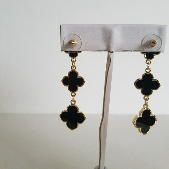 Brand new gold plated necklace,black enamel clover - Picture 4 of 8